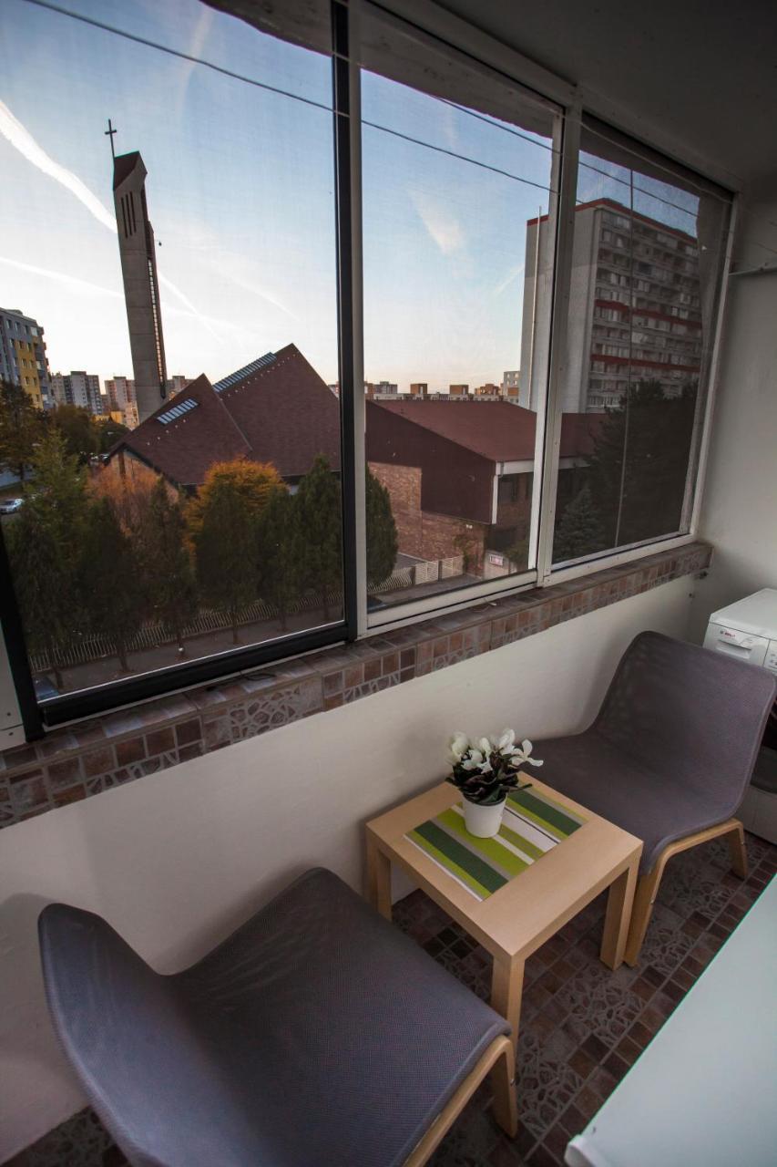 Studio Apartment Petrzalka Air-Conditioned 24H Check-In Bratislava Exterior photo