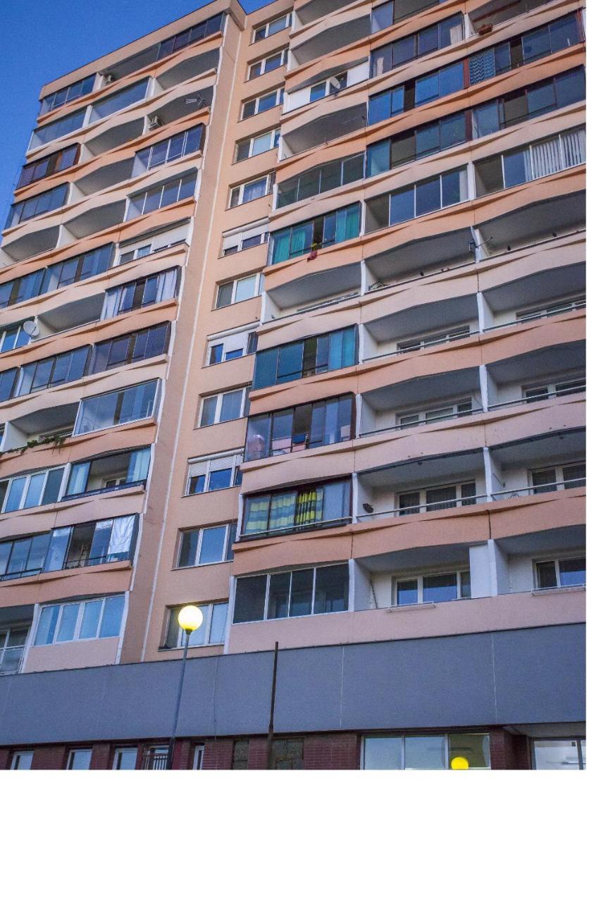 Studio Apartment Petrzalka Air-Conditioned 24H Check-In Bratislava Exterior photo